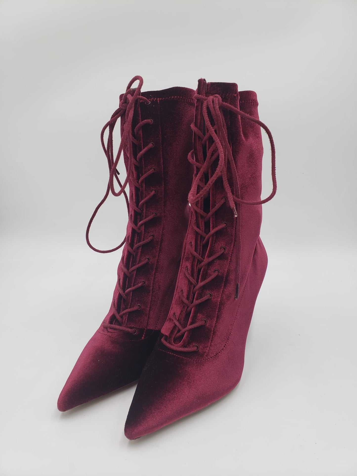 Brand New Yeezy Season 5 Red Velvet Pointed Toe Boots Size 39