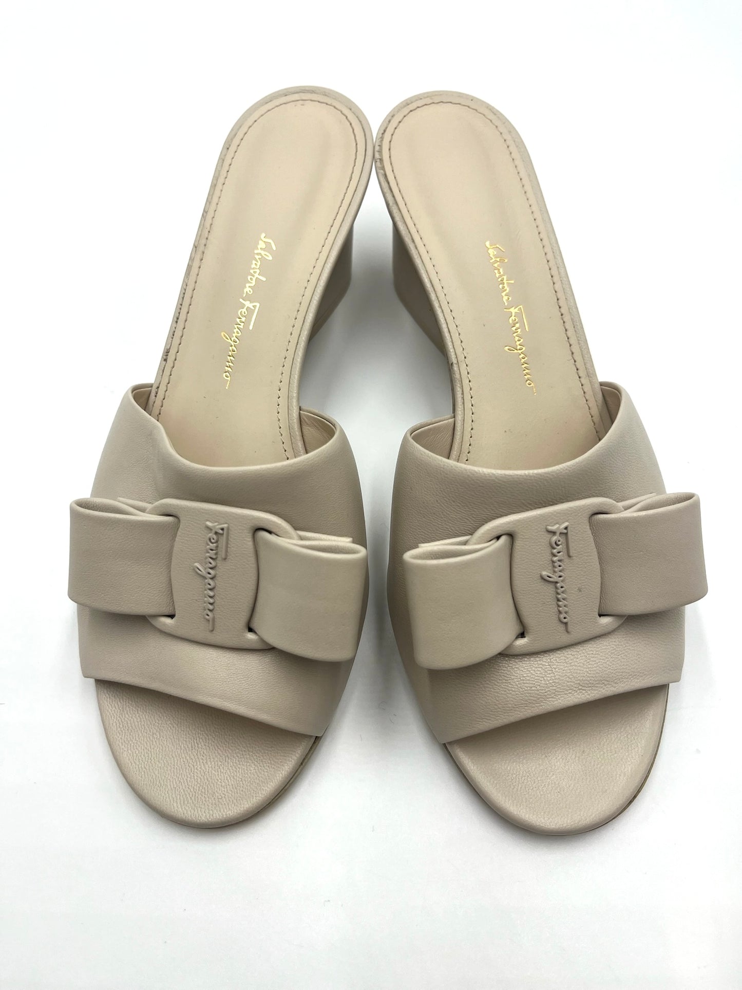Salvatore Ferragamo Valery Viva Bone Biege Sandals Size 6.5