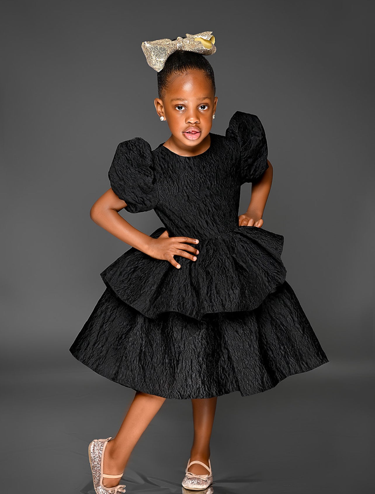 Nini Black Swan Jaquard Puff Kids  ( Multiple Sizes)