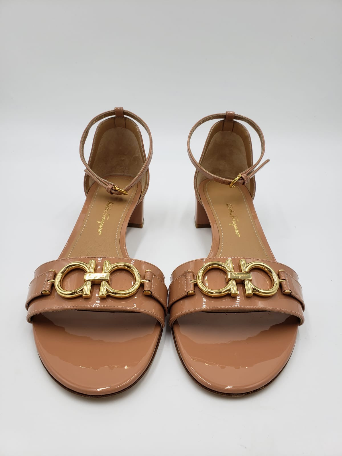 Brand New Salvatore Ferragamo Biege Patent Sandals Size 8.5