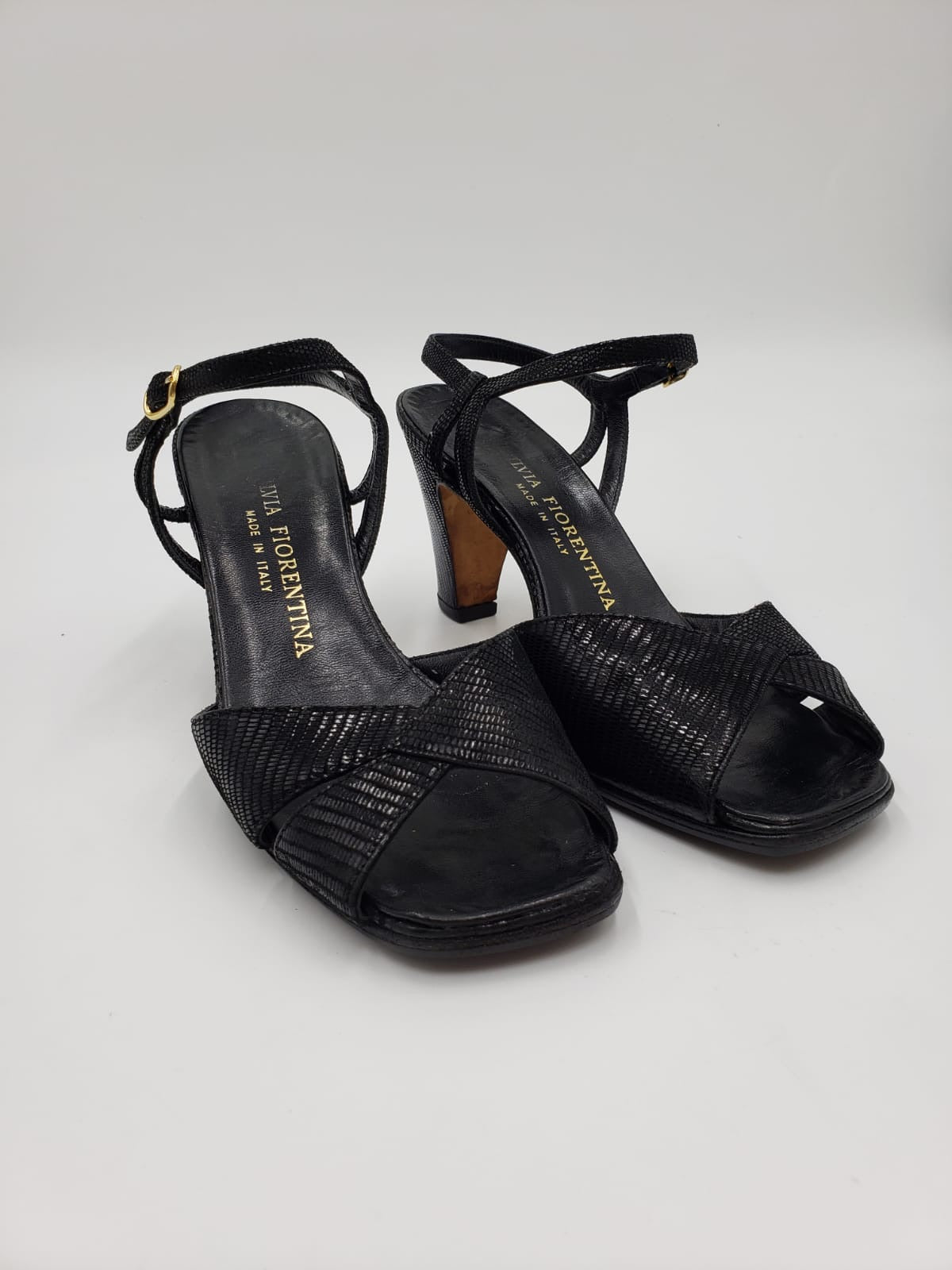 Silvia Fiorentina Black Strappy Kitten Heel Sandals Size 5.5