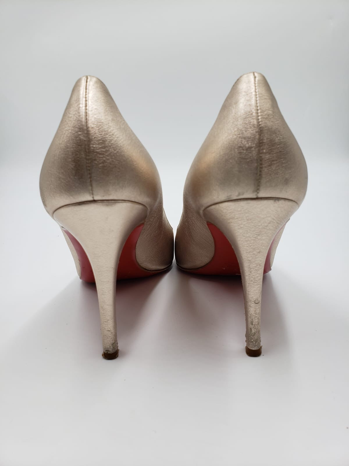 Christian Louboutin Round Toe Gold Pump Size 39