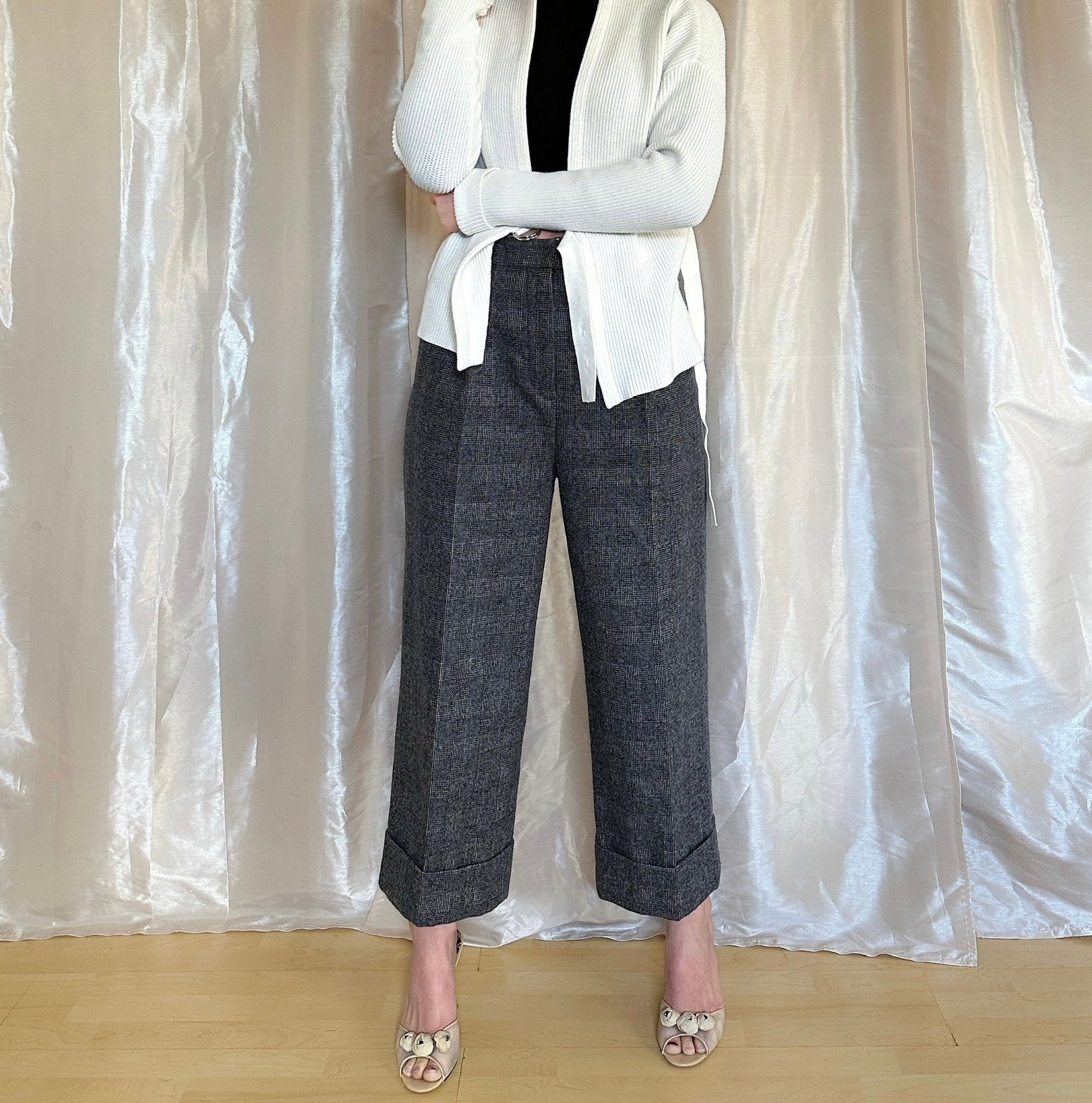 Oska Grey Polka Dot Crop Trouser Size 1 US size S