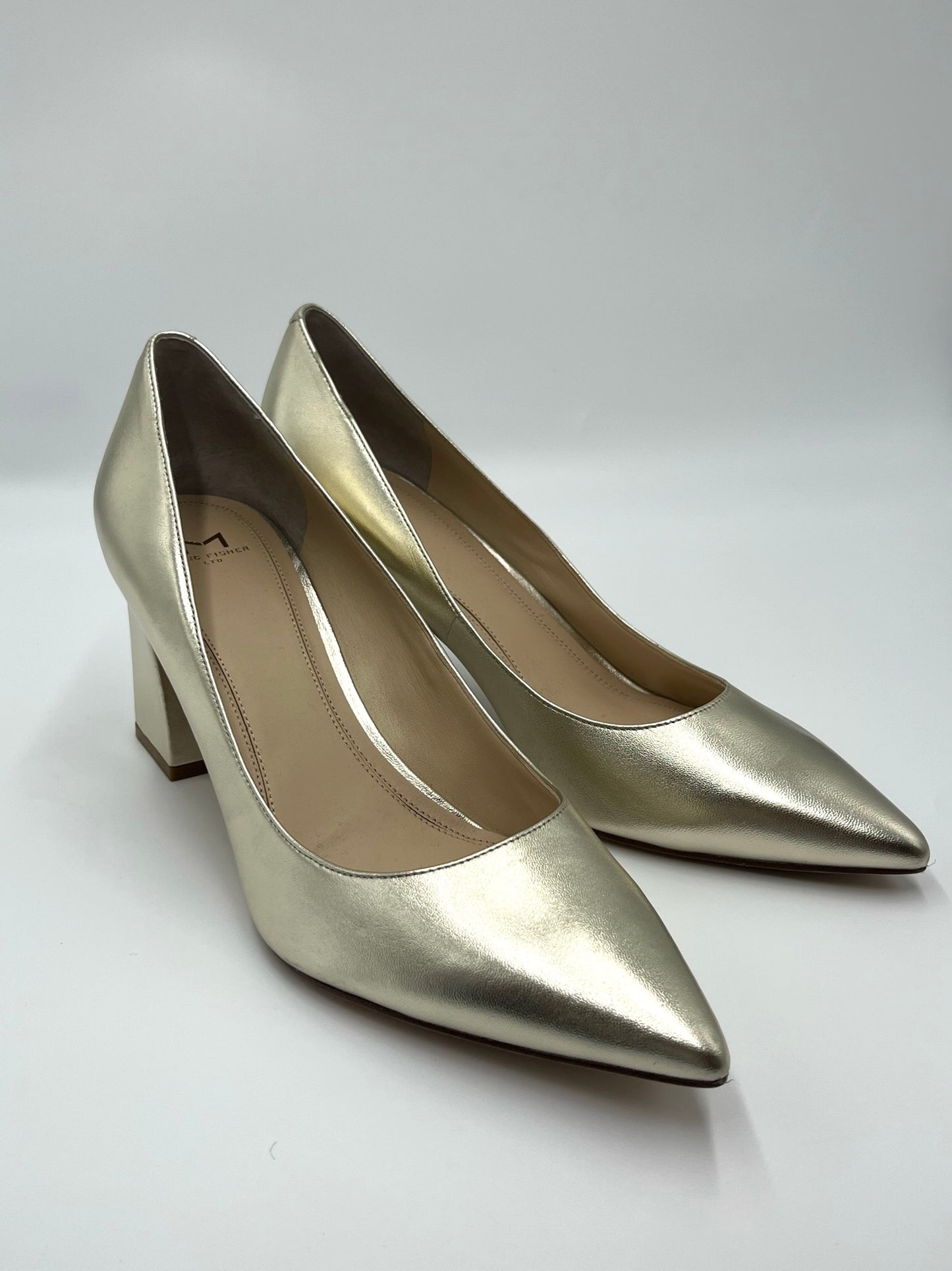 Marc Fisher Alibene Metallic Gold Leather Pump Size 10