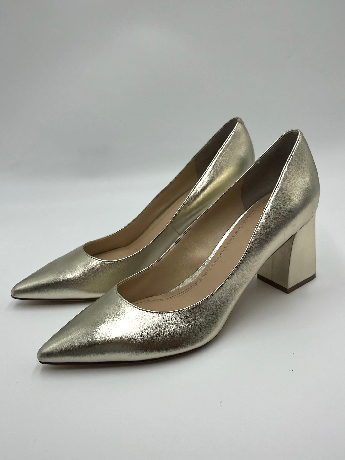 Marc Fisher Alibene Metallic Gold Leather Pump Size 10
