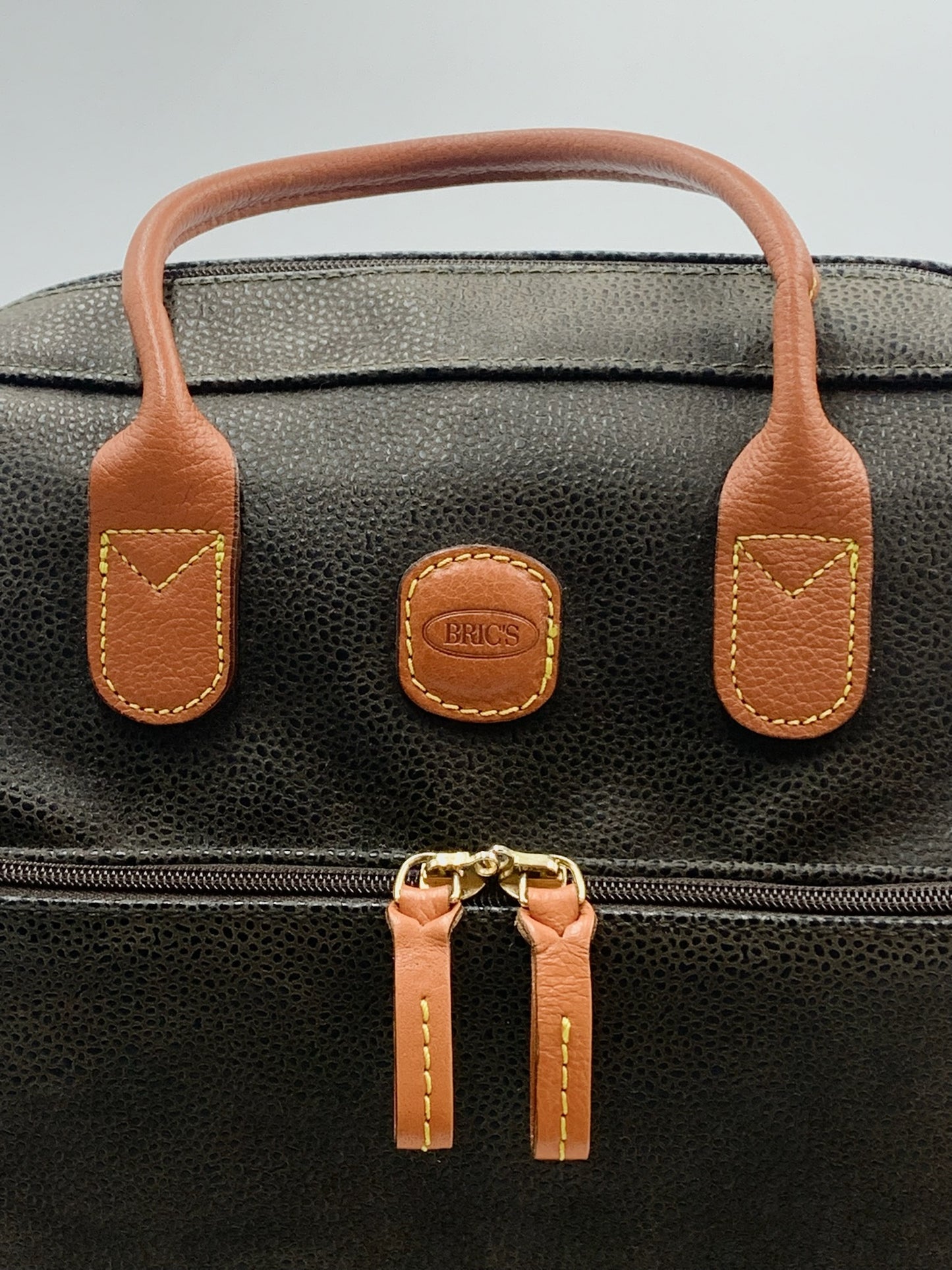 Brics Tuscan Olive Train Bag