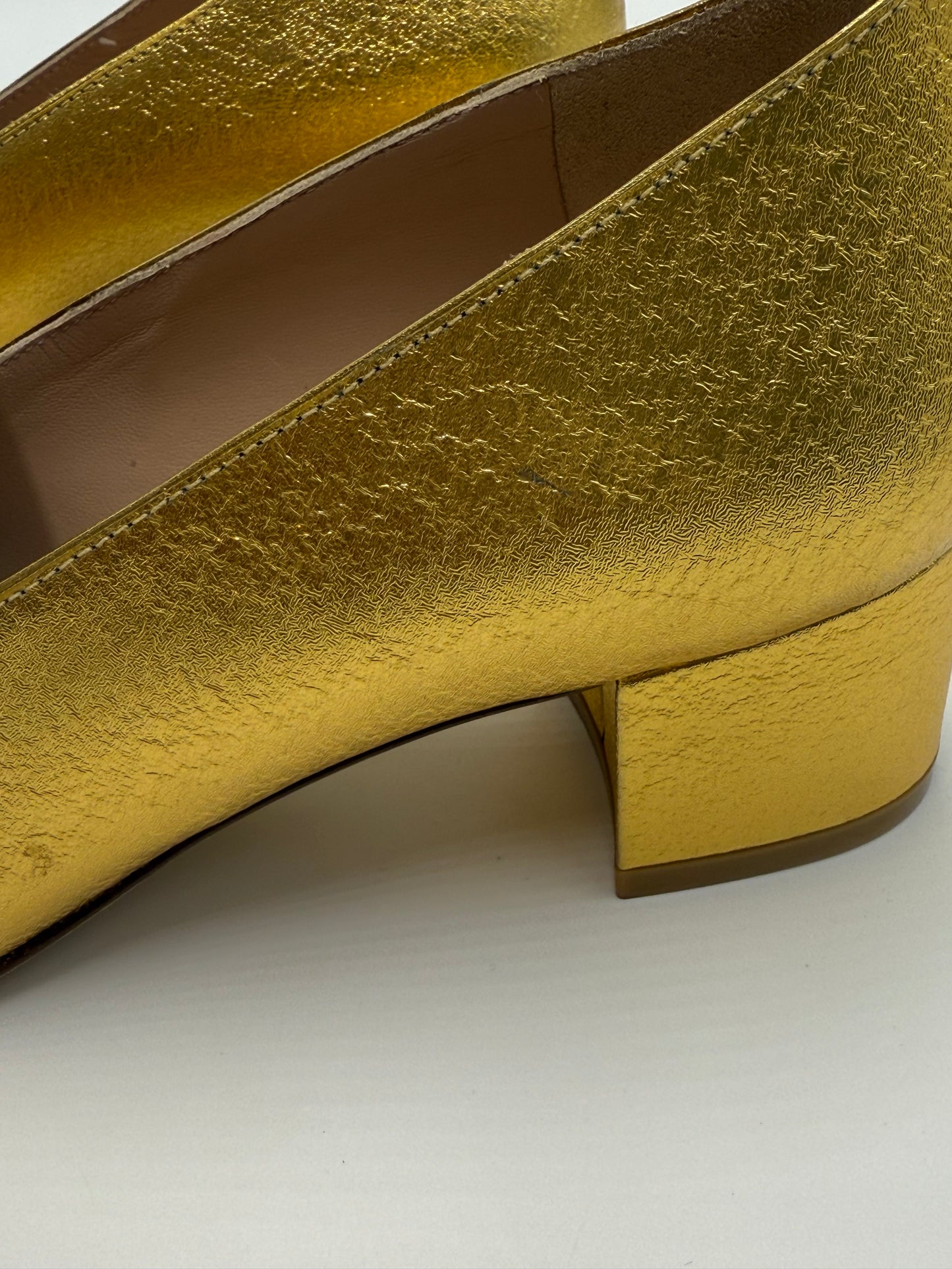 Brand New Stuart Weitzman Gold Riela Loafers Size 7.5