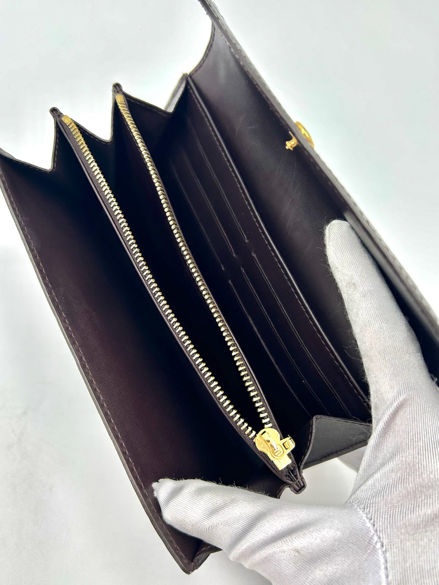 LOUIS VUITTON Monogram Vernis Sarah Wallet