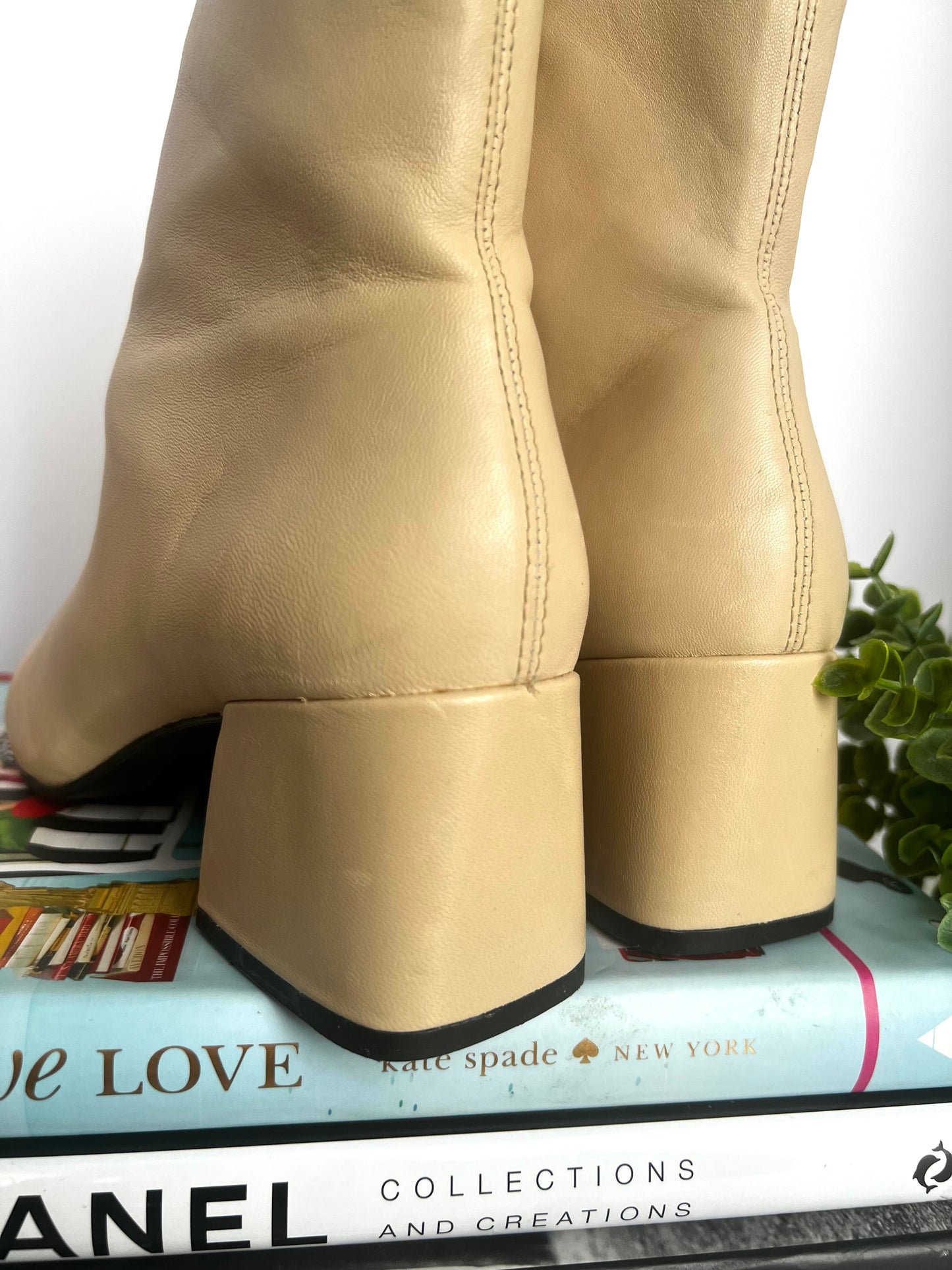 Vagabond Cream Ankle Boots Size 40