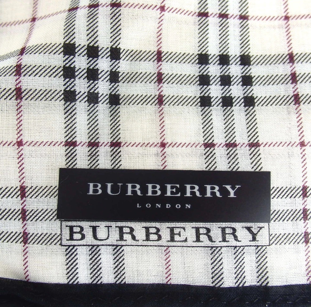 Burberry Scarf & Cosmetic Pouch Set