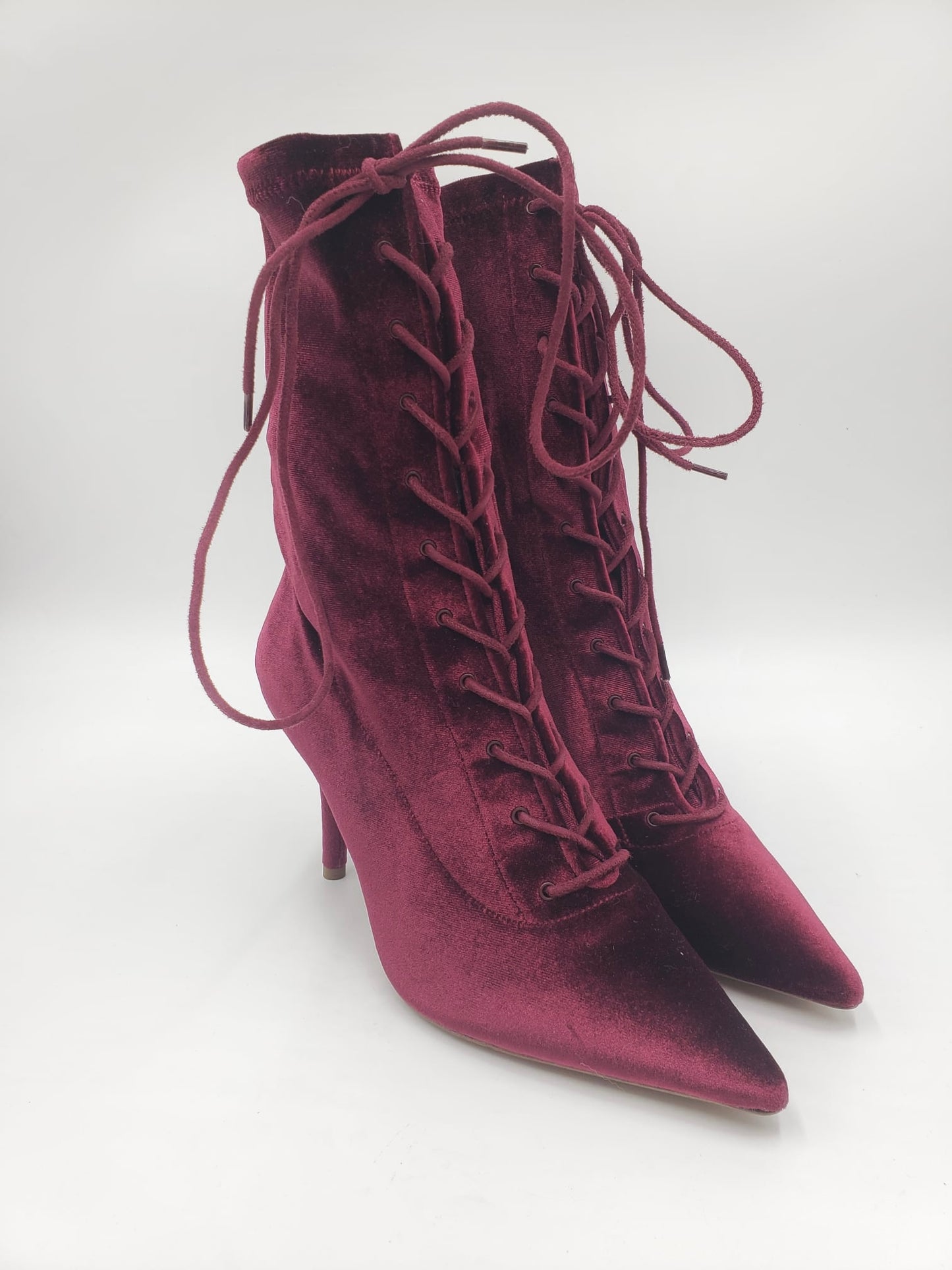 Brand New Yeezy Season 5 Red Velvet Pointed Toe Boots Size 39