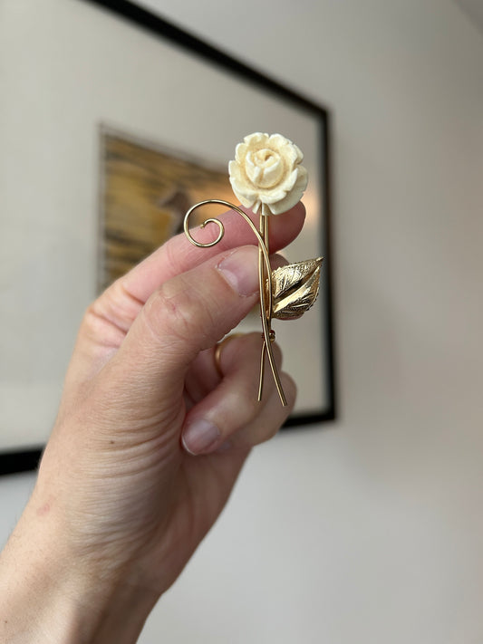 Vintage 1950s gold-filled Rose Brooch