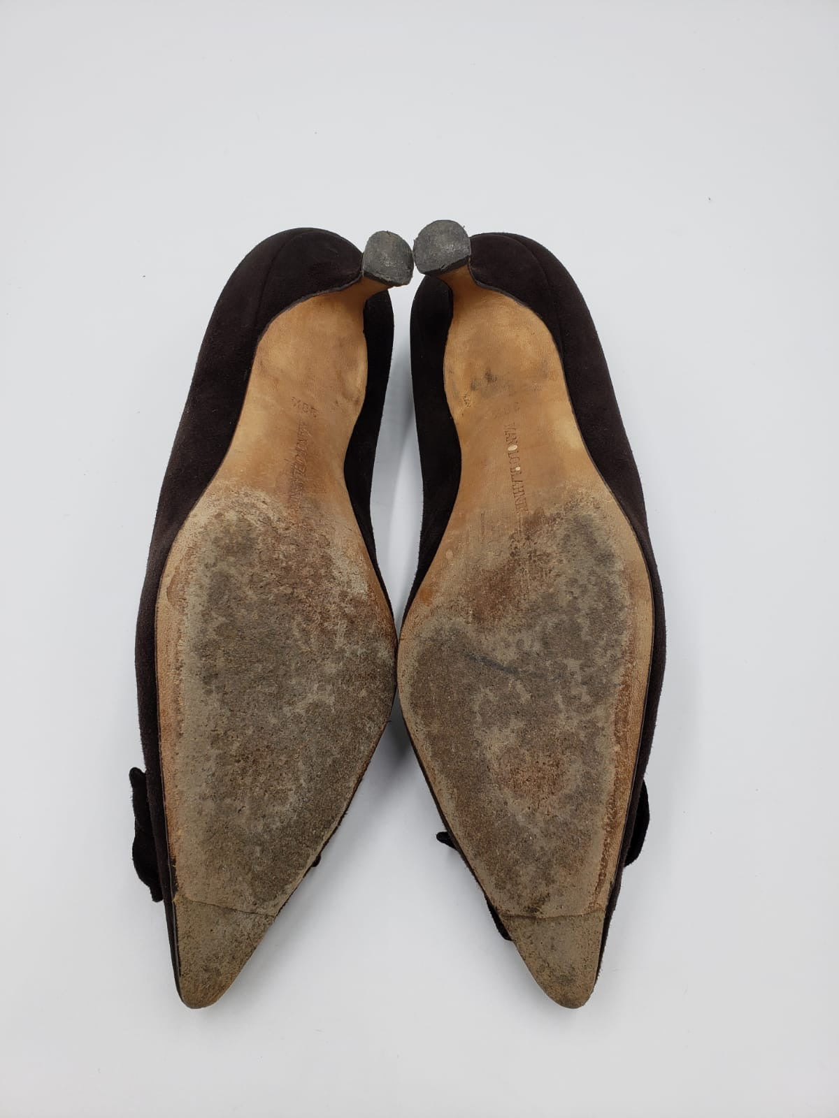 Manolo Blahnik Brown Suede Kitten Heel Pump Size 38.5