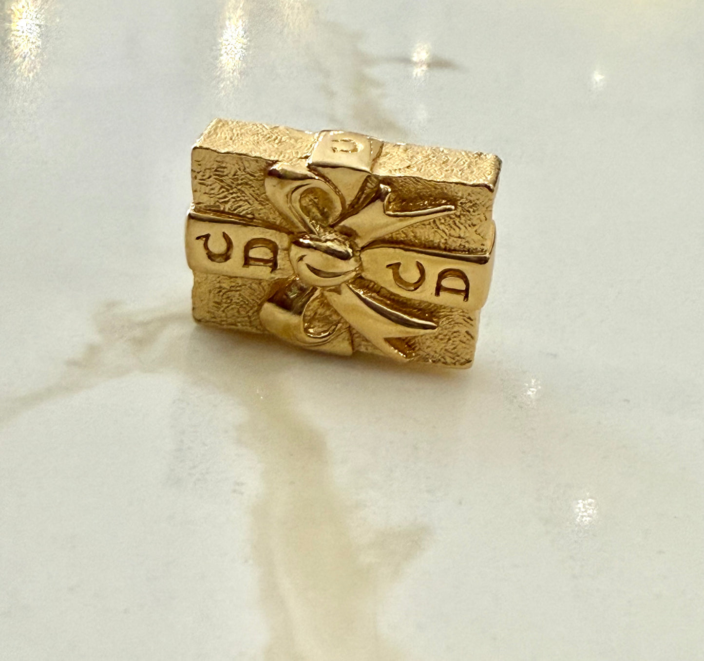 Vintage 90’s Christian Dior Gift Box Pin Brooch