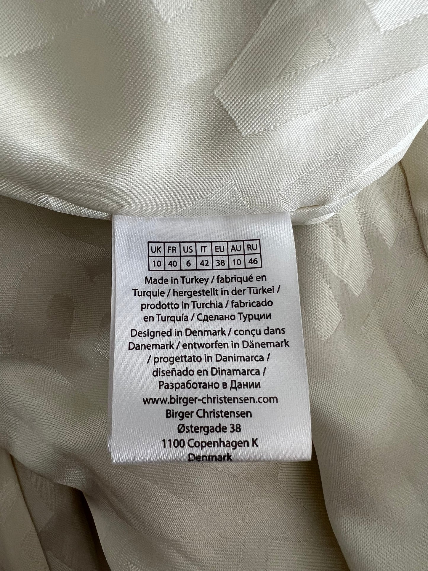 Remain Christensen Birger Maisy Yellow Straw Leather Shorts Size 28/ US6