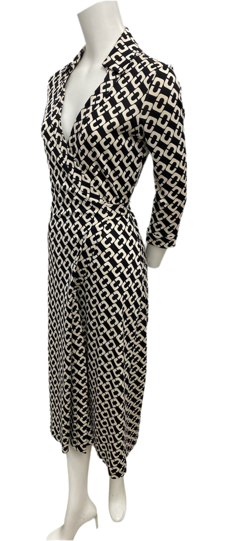 DVF Black & White Print Silk Wrap Midi Dress Size 6