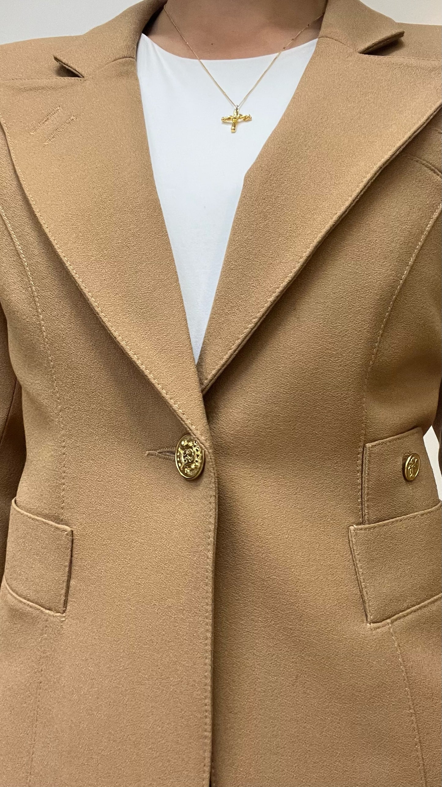 Smythe Biege Blazer Size 6