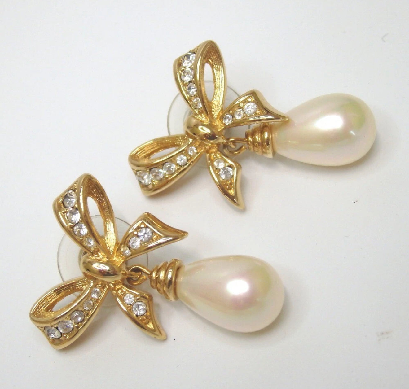 Vintage Christian Dior Pearl Drop Bow Earring