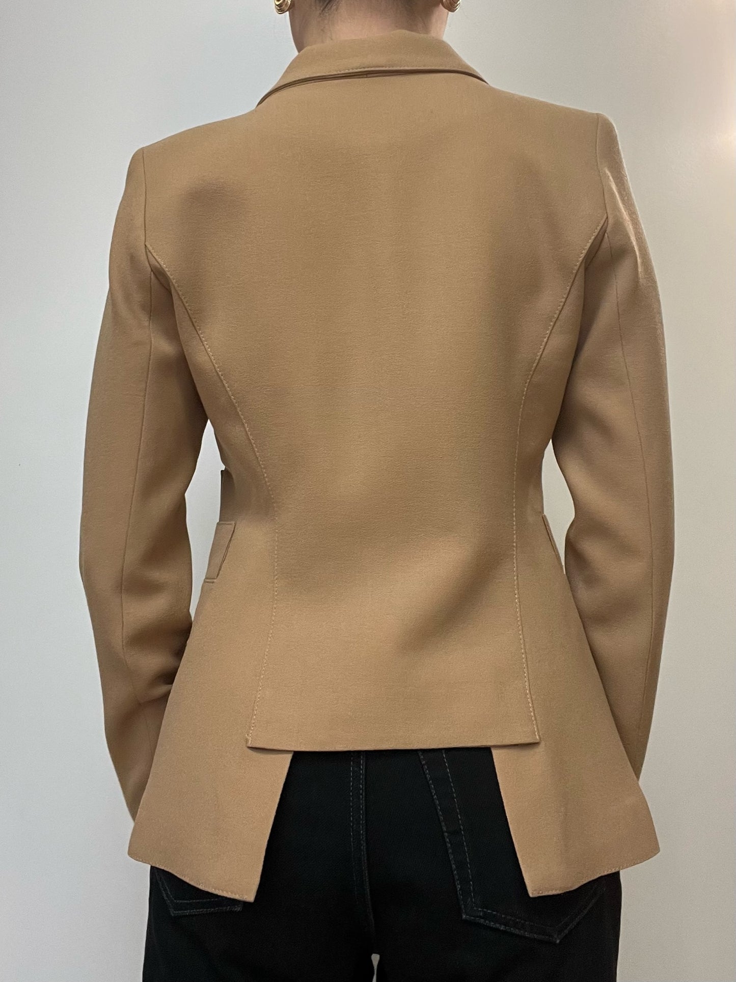 Smythe Biege Blazer Size 6