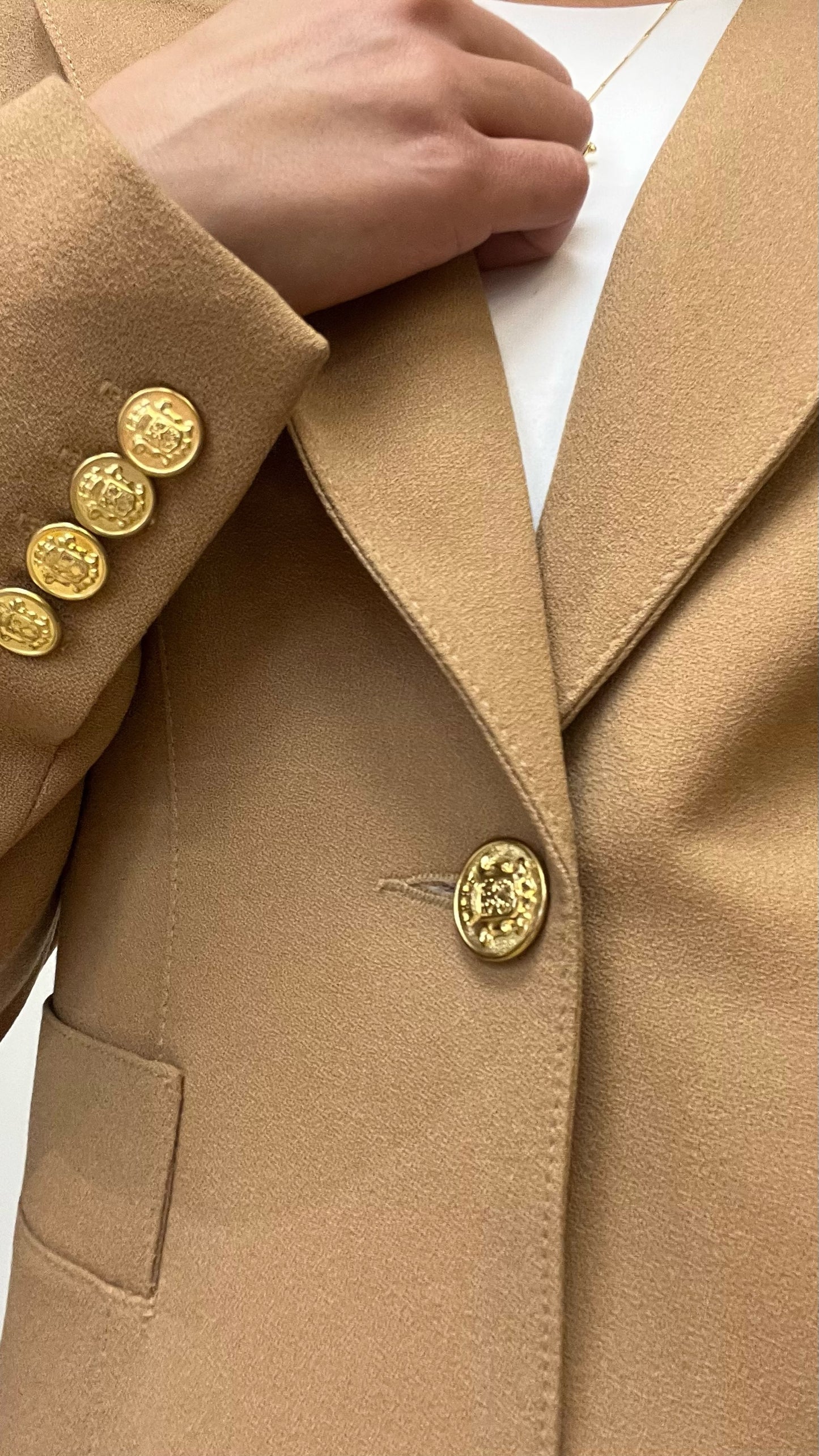 Smythe Biege Blazer Size 6