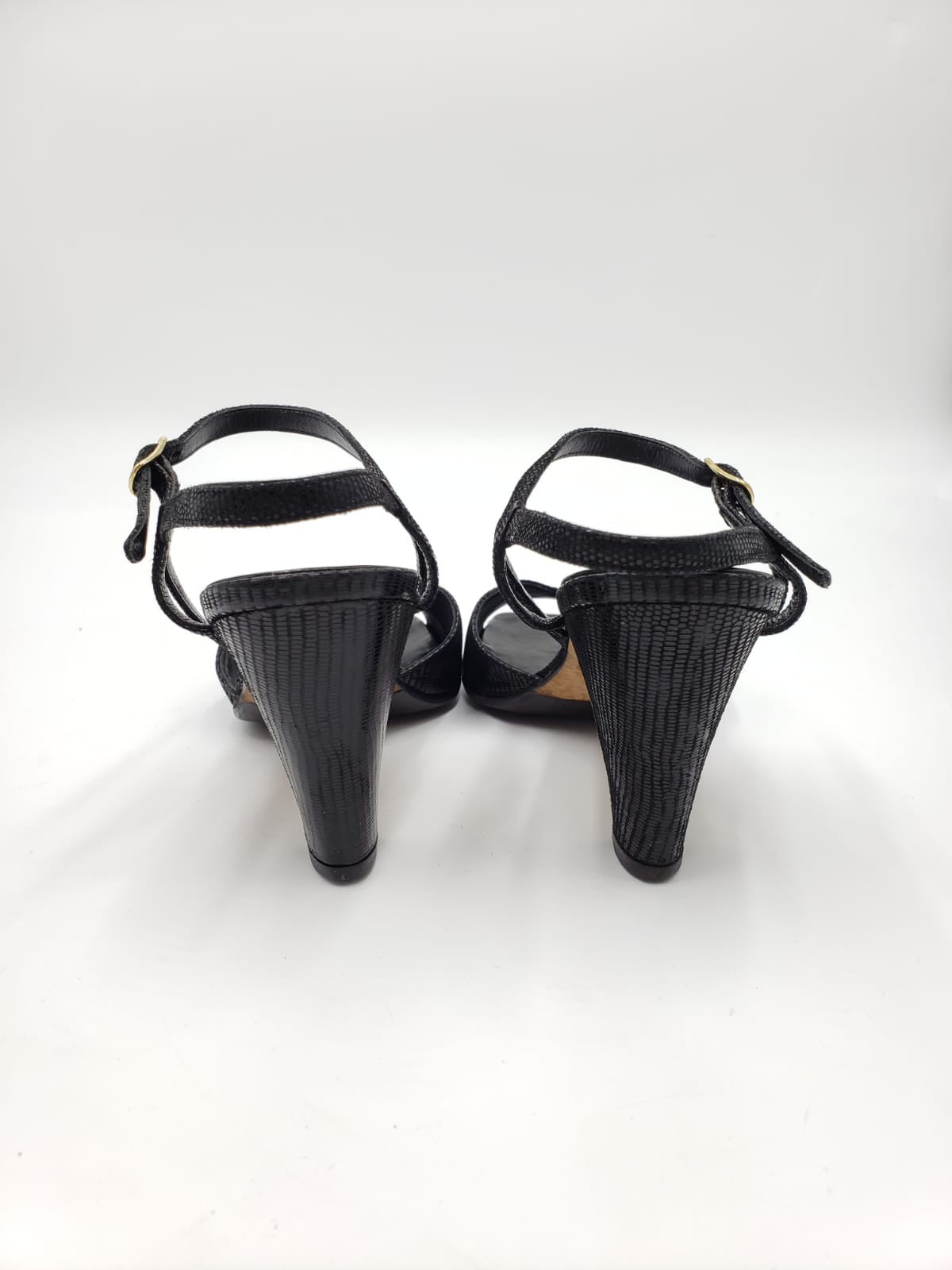 Silvia Fiorentina Black Strappy Kitten Heel Sandals Size 5.5
