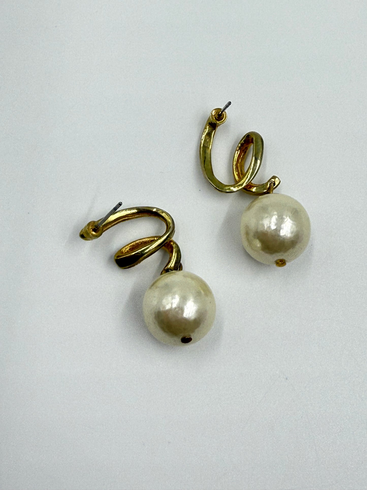 1970s Drop Pearl Earring