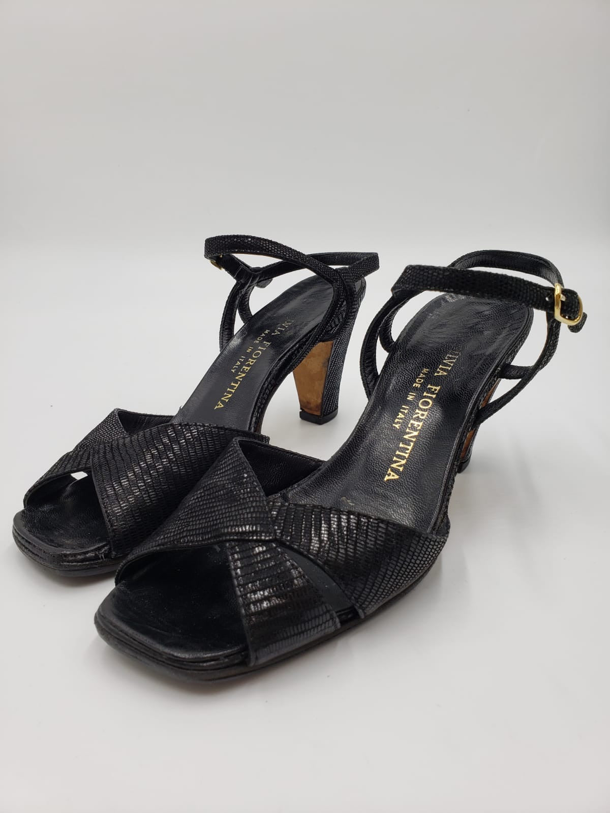 Silvia Fiorentina Black Strappy Kitten Heel Sandals Size 5.5