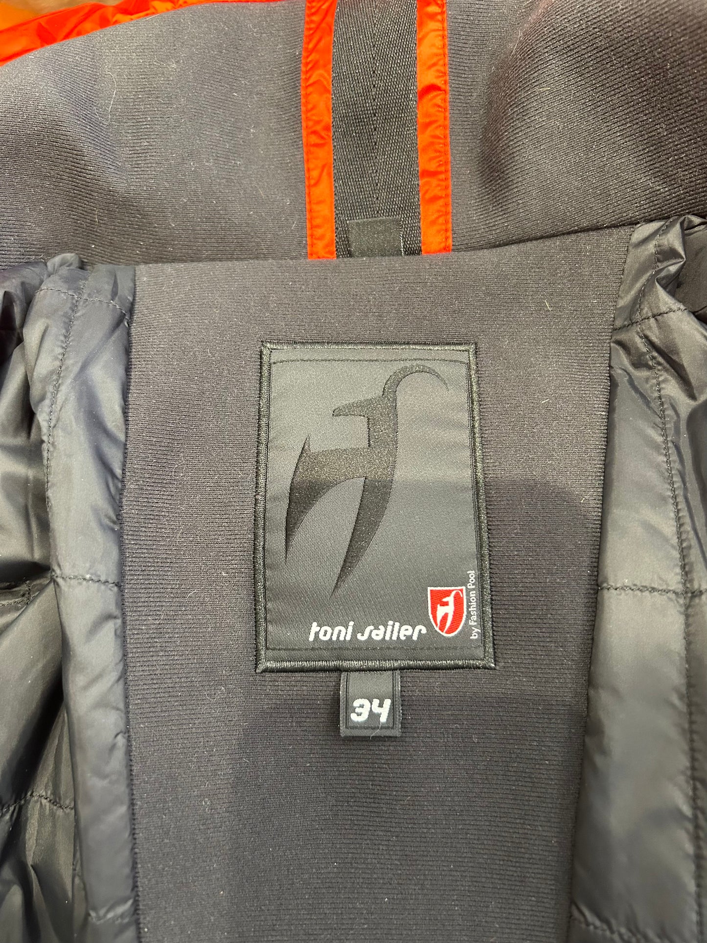 Toni Sailor Red Puffer Jacket Size 34