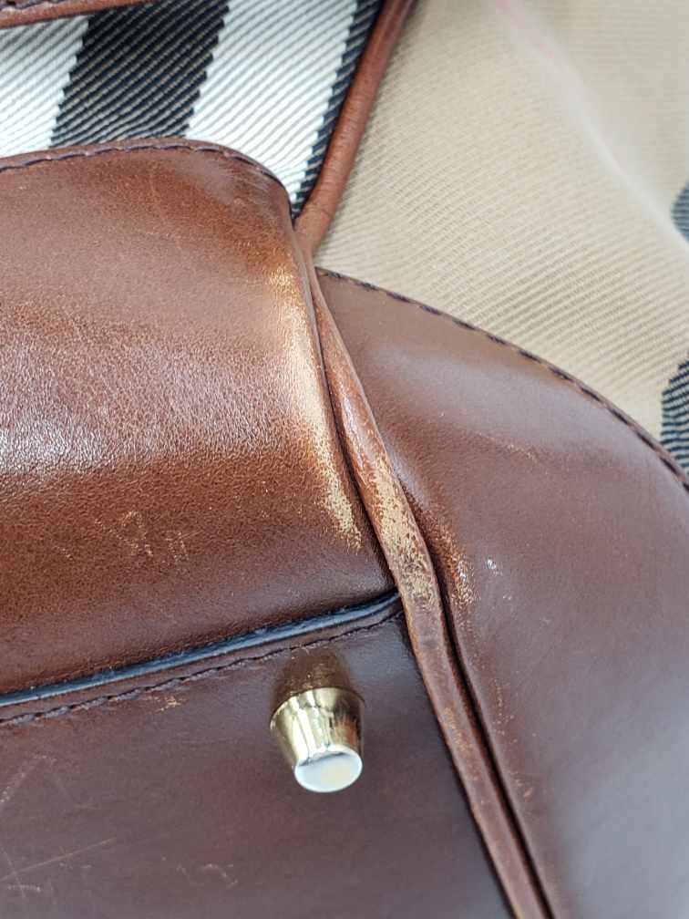 Burberry House Check Canterbury Leather Tote