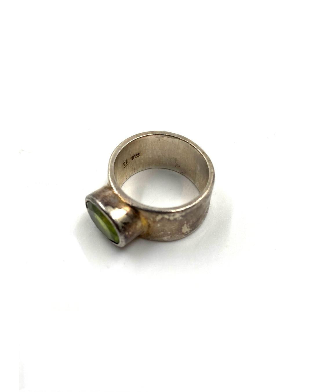 Sterling Silver Peridot Ring Size 7.25