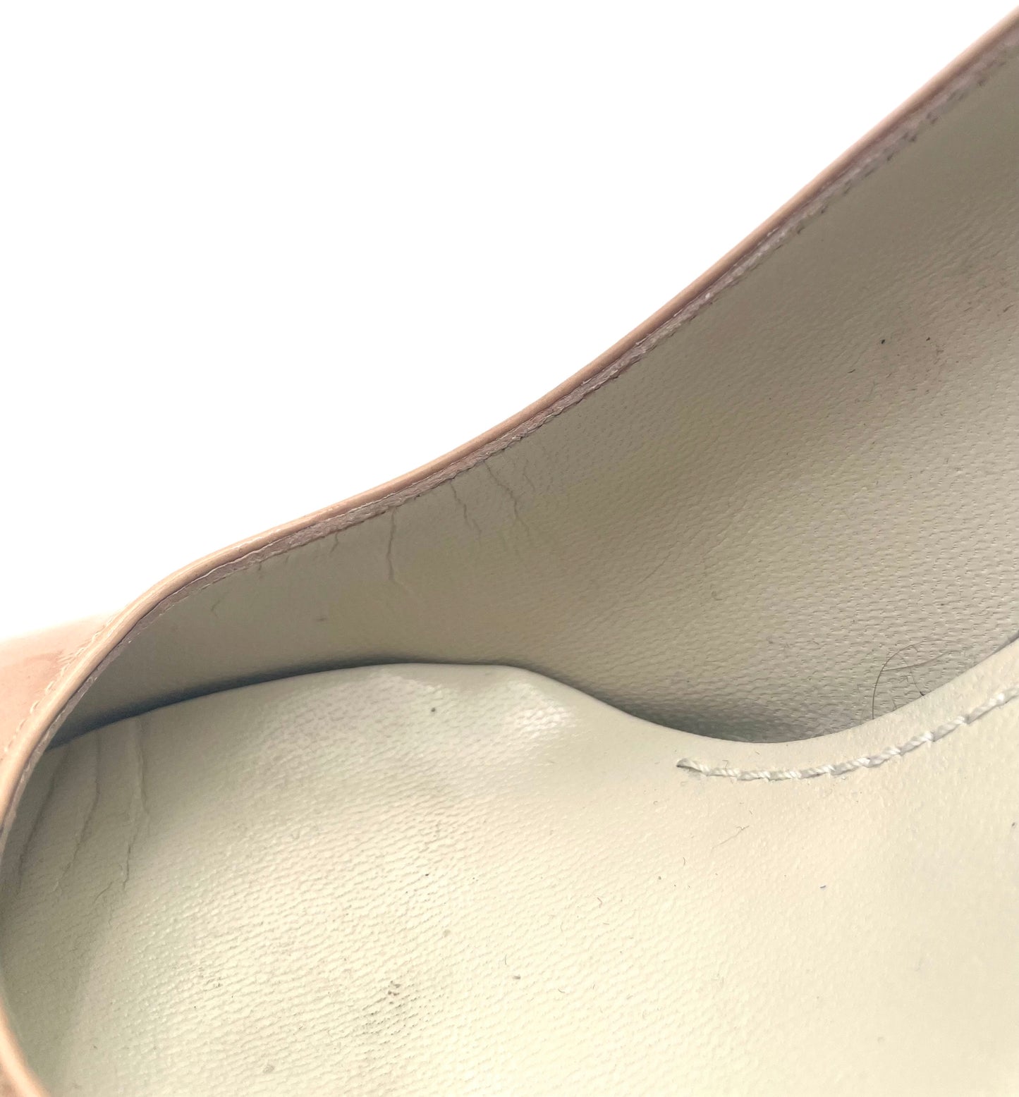 Stuart Weitzman Round Toe Nude Patent Leather Pumps Size 7