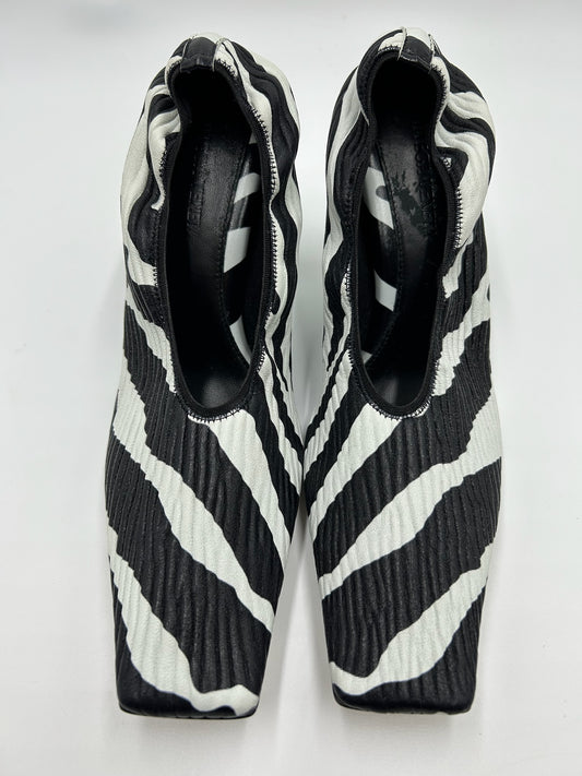 Bottega Veneta Zebra Stripe Square Toe Pump Size 37