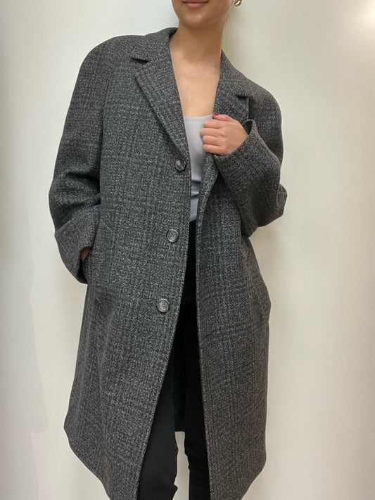Schurwolle Grey Wool Coat      Fits M/L