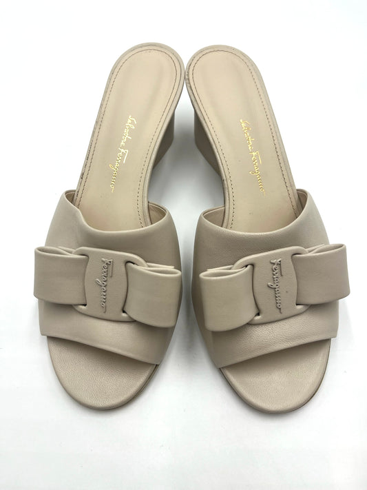 Salvatore Ferragamo Valery Viva Bone Biege Sandals Size 6.5