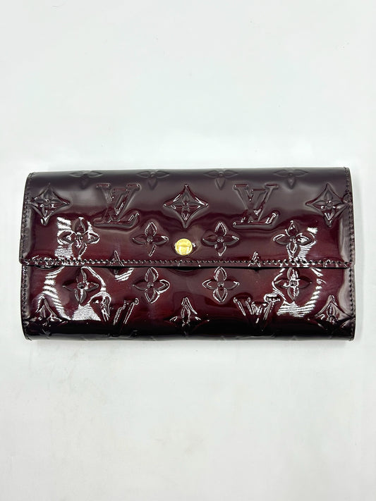 LOUIS VUITTON Monogram Vernis Sarah Wallet