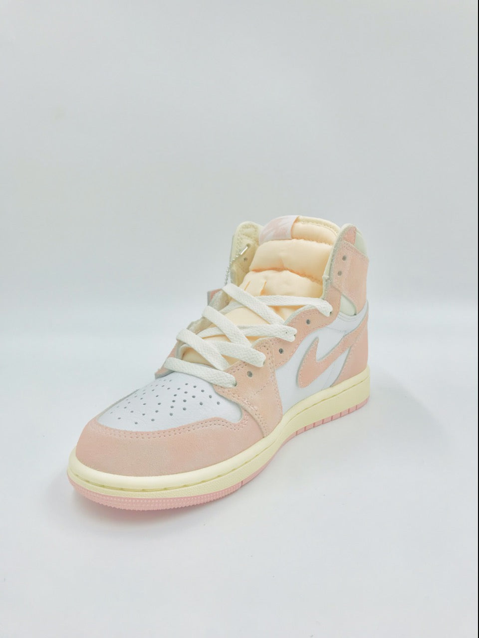 Brand New Nike Jordan Retro 1 OG Pink High Top Size 6 Women