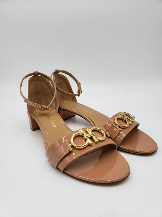 Brand New Salvatore Ferragamo Biege Patent Sandals Size 8.5
