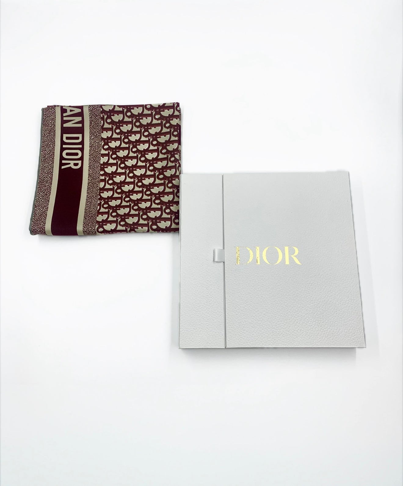 Brand New Christian Dior Oblique Diortwin Burgundy & Navy Blue 90 Square Scarf