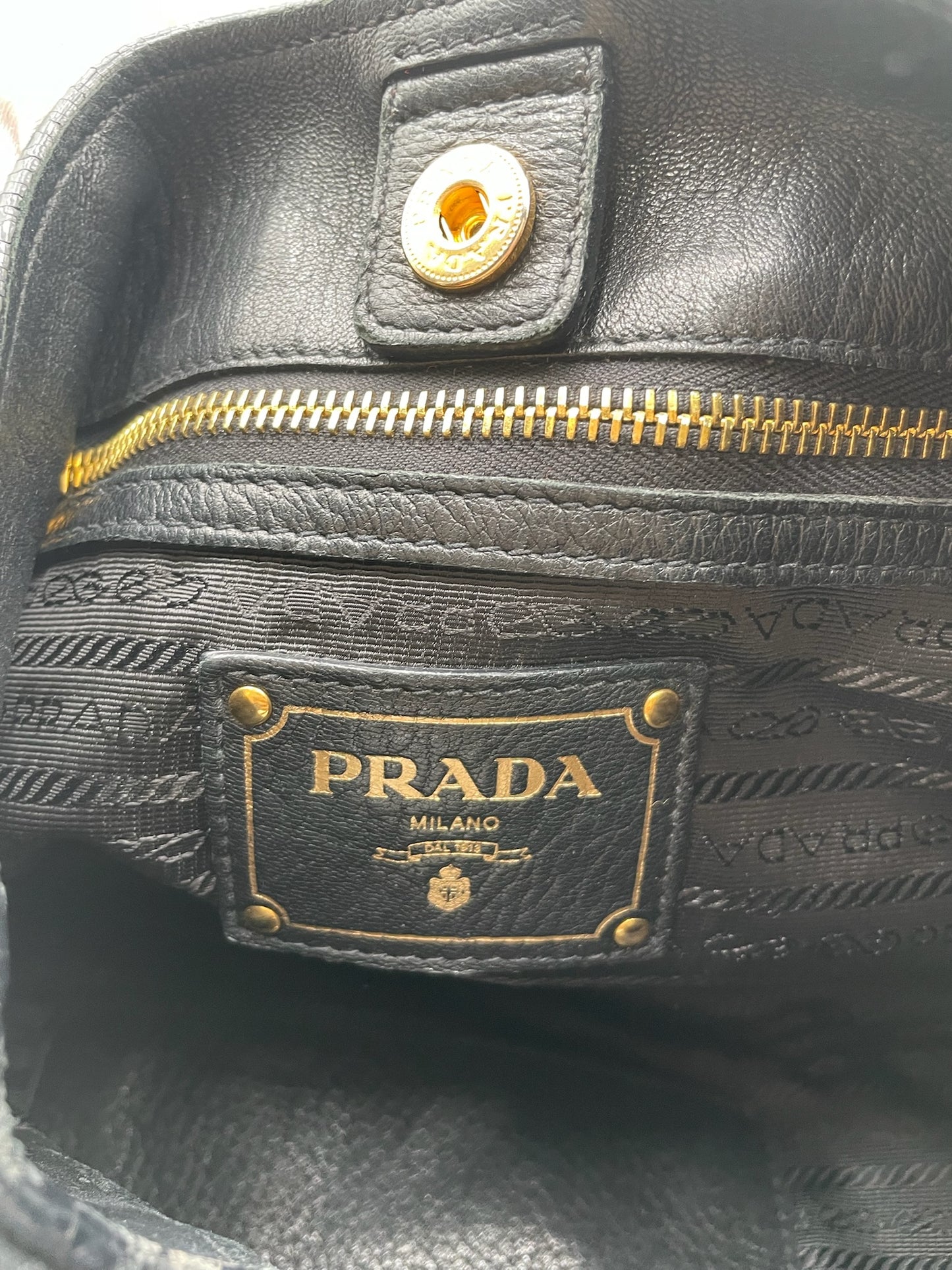 Prada Black Leather Vitello Daino Zip Hobo Bag