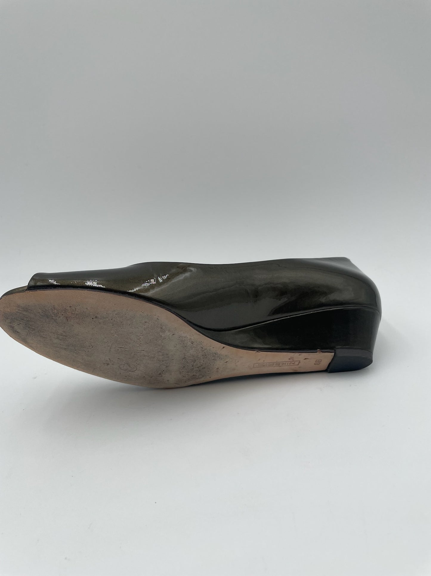 Stuart Weitzmann Grey Patent Open Toe Wedge Pump Size 8B
