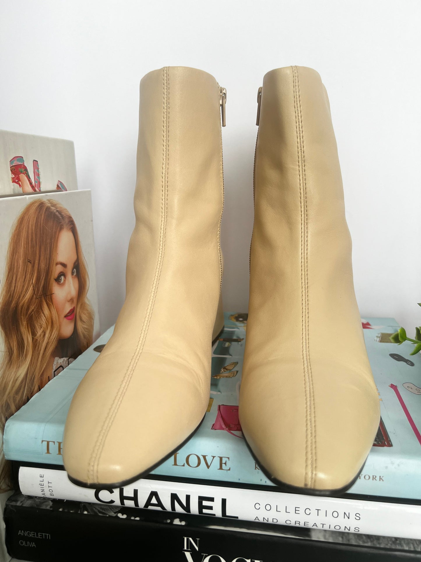 Vagabond Cream Ankle Boots Size 40
