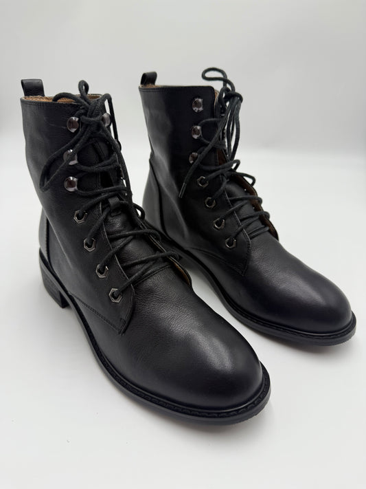Handmade Black Leather Combat Boots Size 6.5