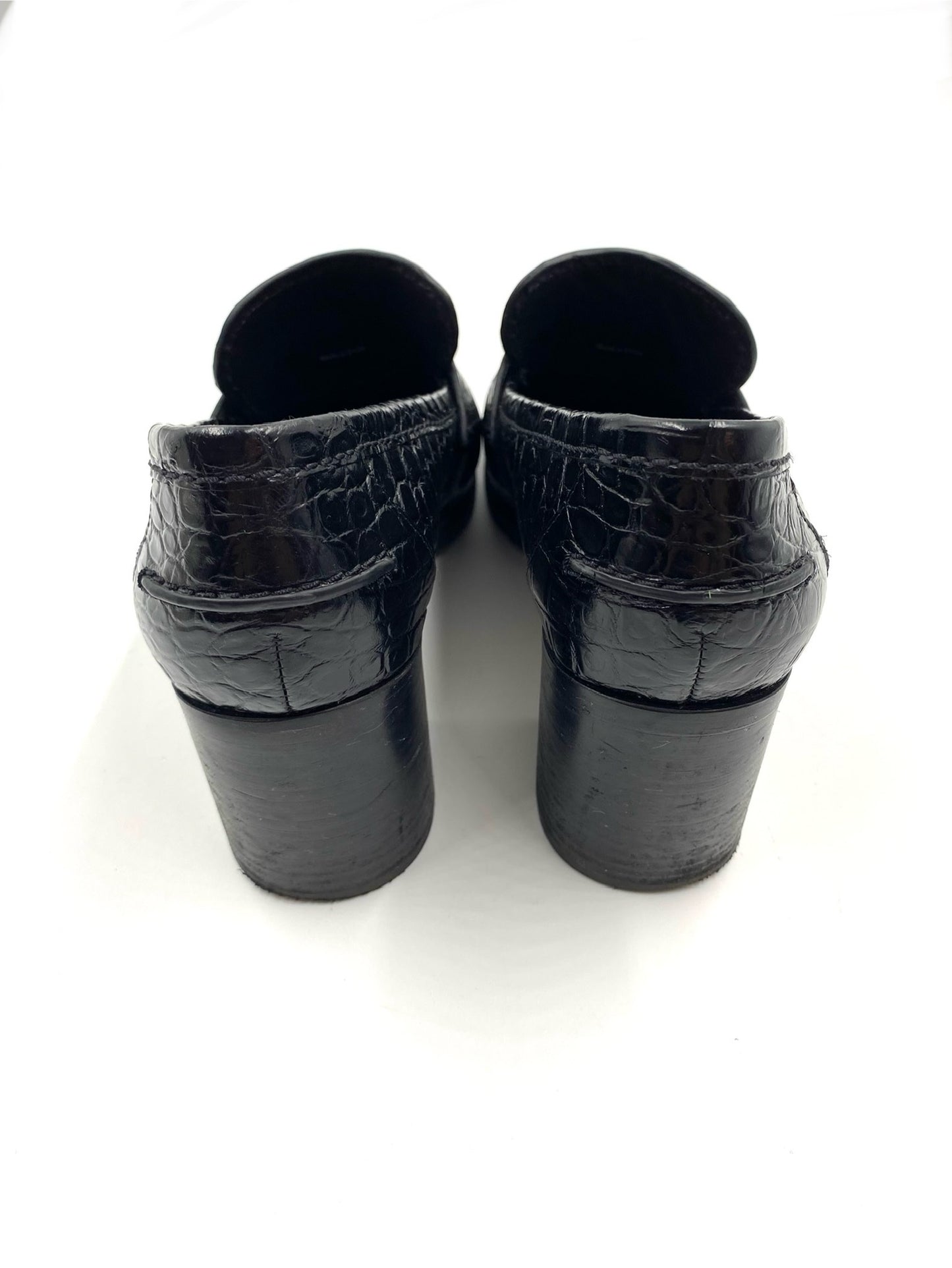 Veronica Beard Black Croc Embossed Loafers Size 8