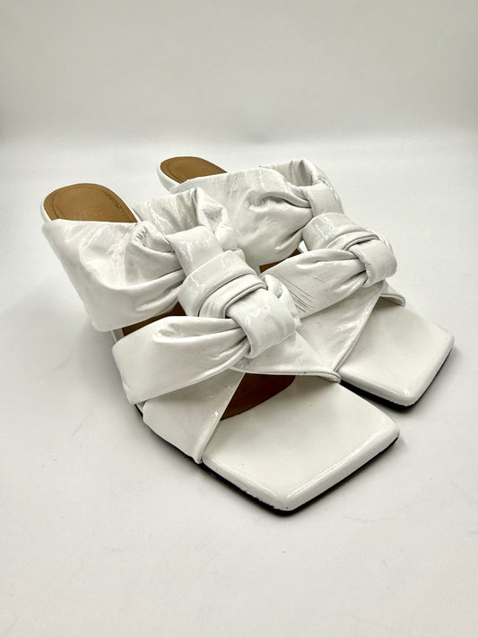 Recto White Patent Leather Mule Size 39
