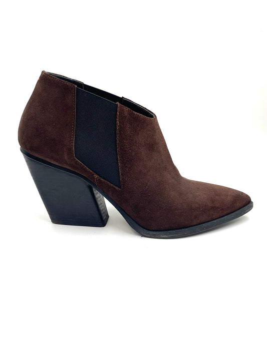 Aeyde Plum Suede Ankle Boots Size 39 with 3” wedge heels and elasticized side panel.