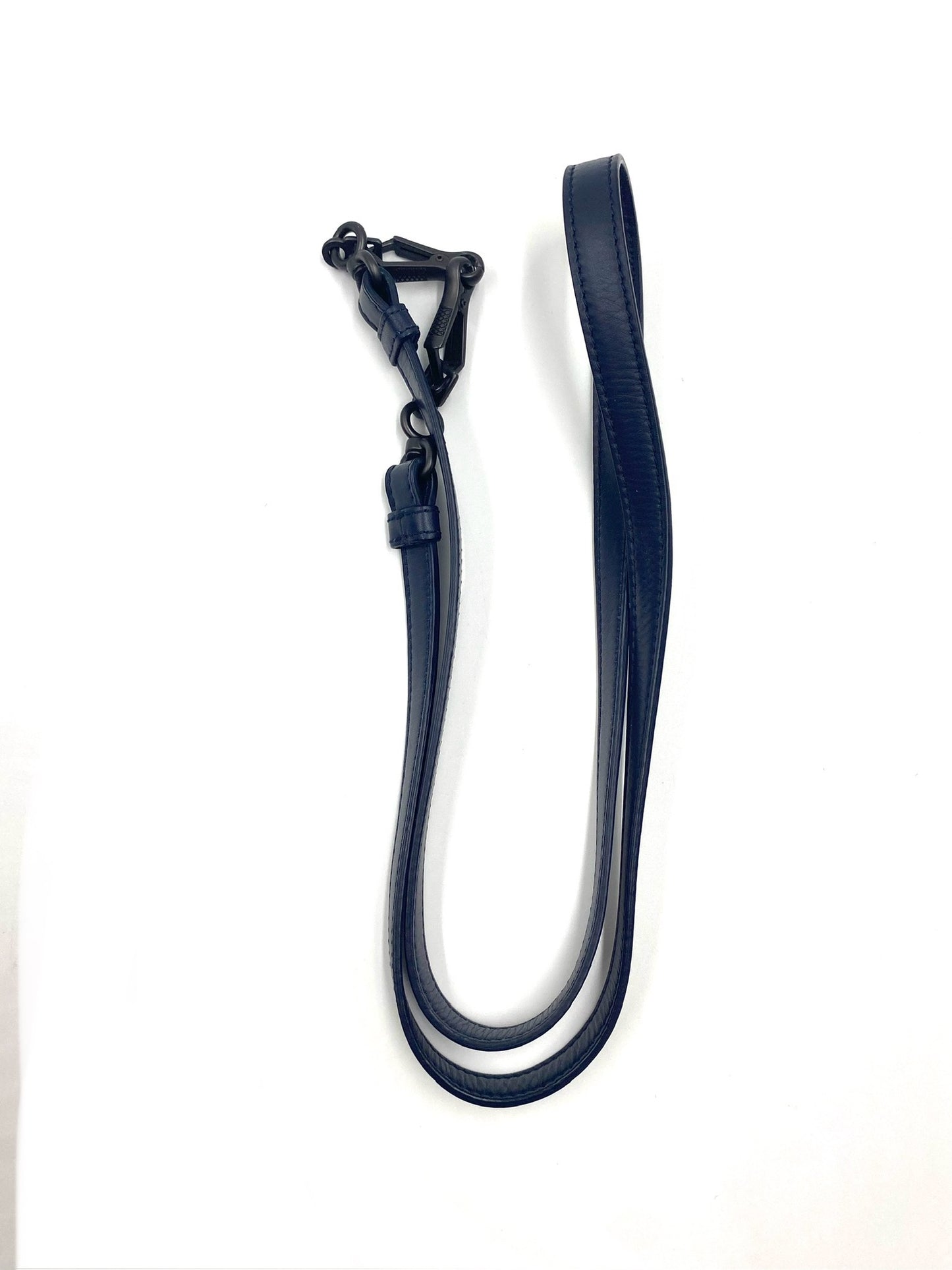 Bottega Veneta blue Intrecciato leather detachable shoulder strap with gunmetal hardware.