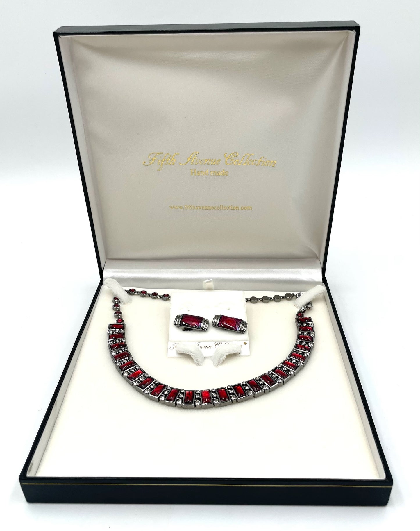 Brand New Vintage Fifth Ave Collection Necklace & Earring Set