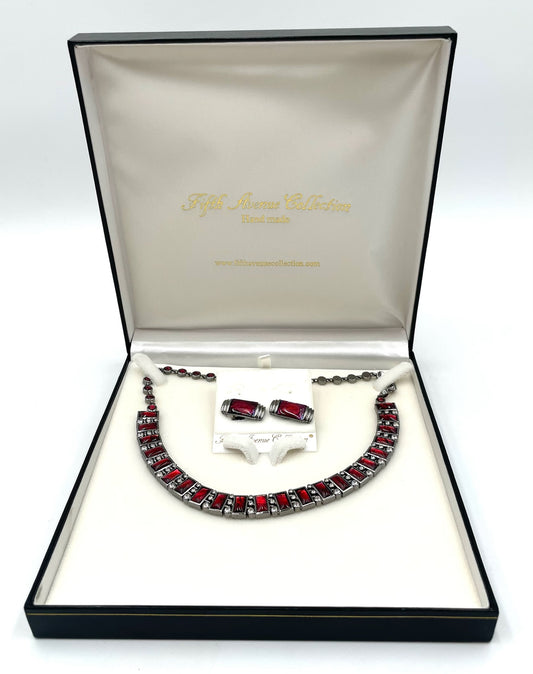 Brand New Vintage Fifth Ave Collection Necklace & Earring Set