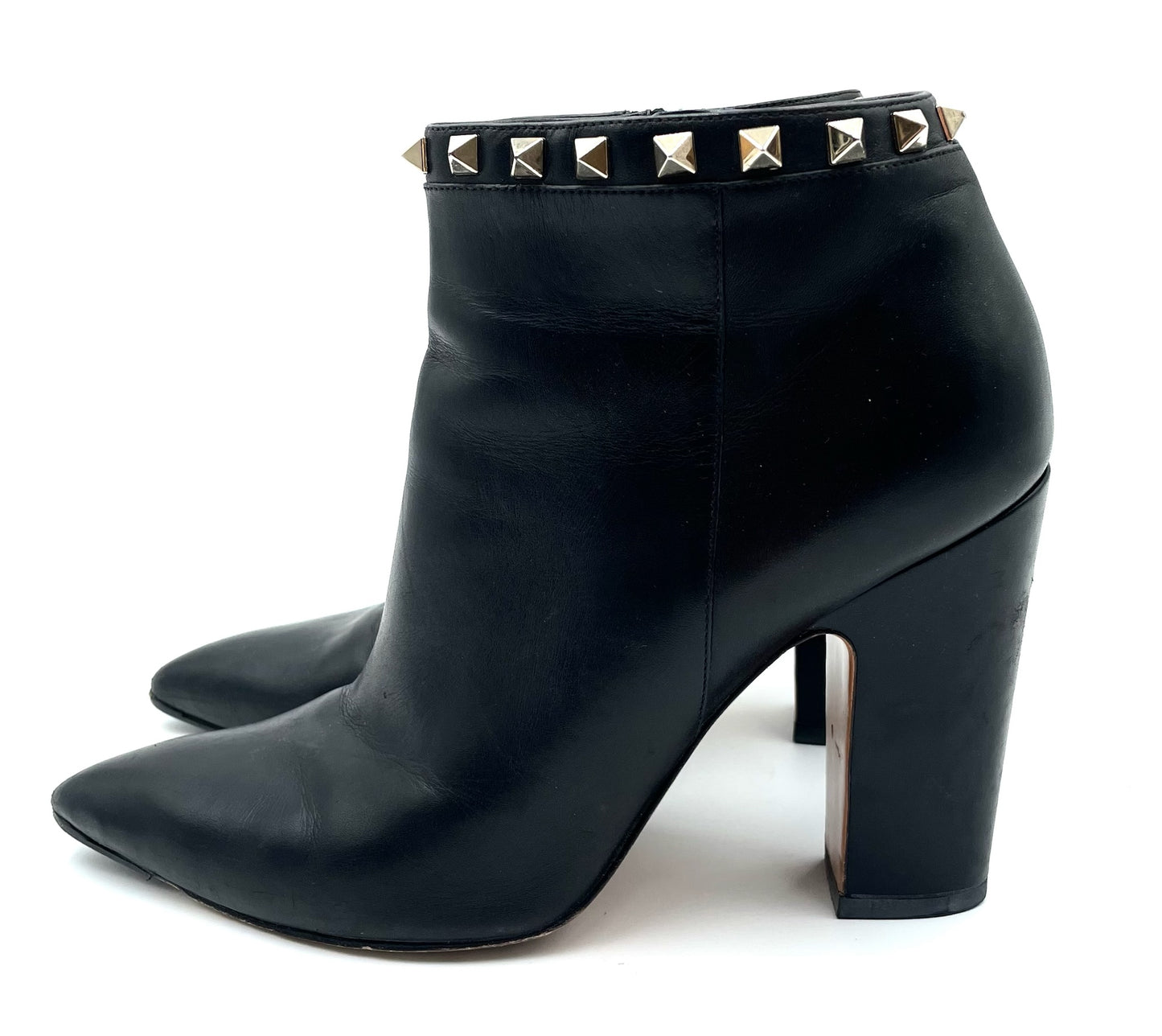 Valentino Garavani Rockstud Black Leather Pointed-Toe Ankle Booties Size 40