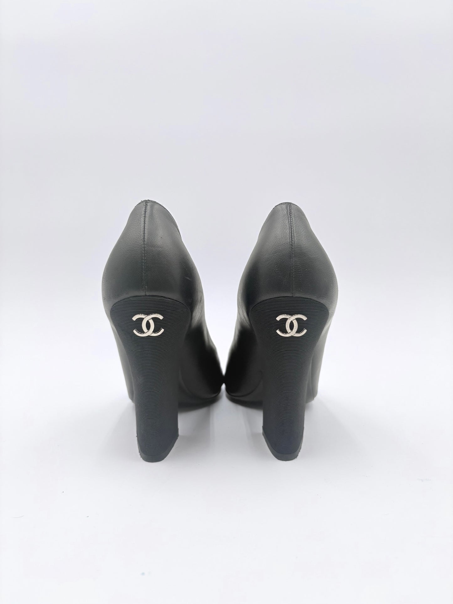 Chanel Pearl Peep-Toe Black Leather Pump Size 38
